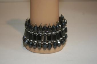 Luxe brede antraciet armband.