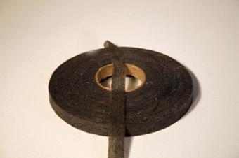 Vlieseline naadband 1,5 cm breed.