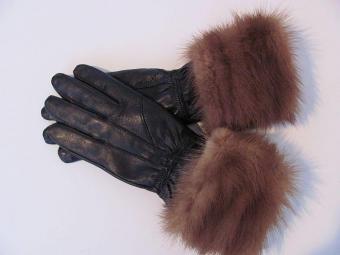 Handschoenen zwart met nertsrand