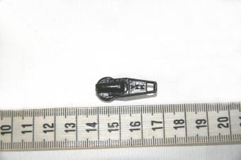 Ritsschuiver past op rits rol 6 mm zwart