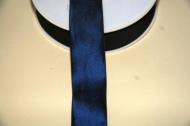 Frans satijnband 2,5 cm donkerblauw.