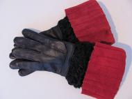 Handschoenen met omgeslagen rode rand