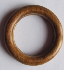 Houten ring 55 mm gelakt