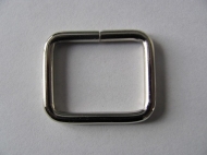 Vierkante nikkel kleurige ring 32 mm x 25 mm binnenmaat