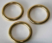Ronde ring goudkleurig 35 mm.dikte 5 mm